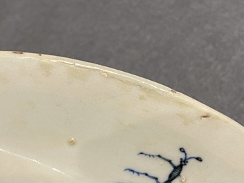 A Chinese Imari-style tray after Cornelis Pronk: 'Dames au parasol', Qianlong